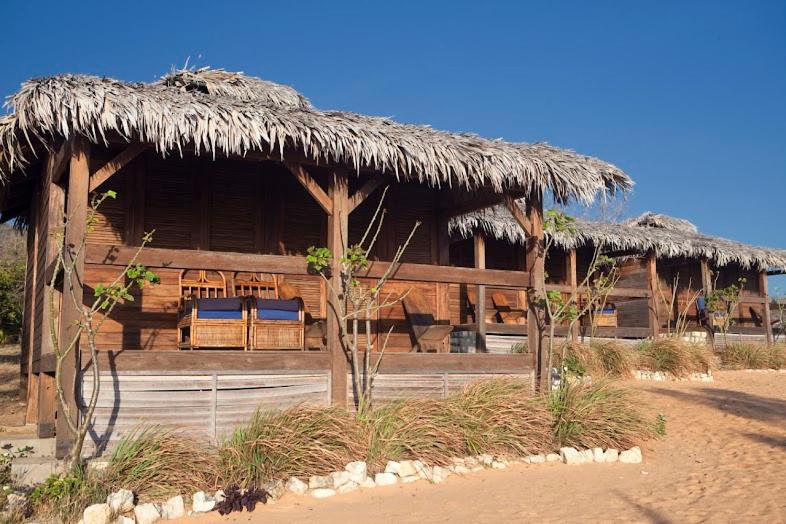 Les Paillottes De Babaomby Hotel Antsiranana Exterior foto